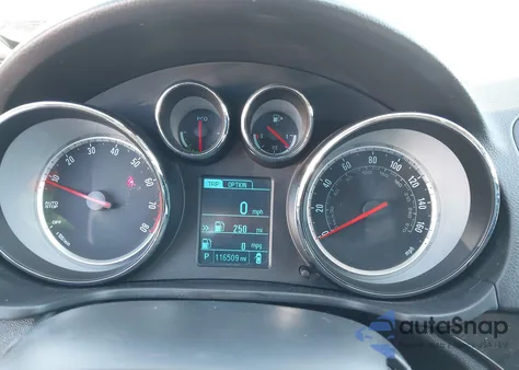 2013 Buick Regal из США, поврежденный, VIN 2G4GR5ER3D9247903